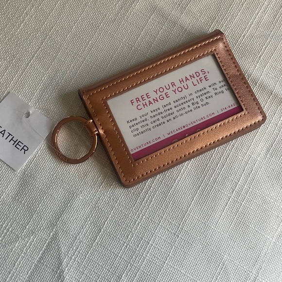 NWT Set Rose Gold Leather Oventure Big O® Key Ring & Keychain Wallet/ID Holder - Picture 6 of 8